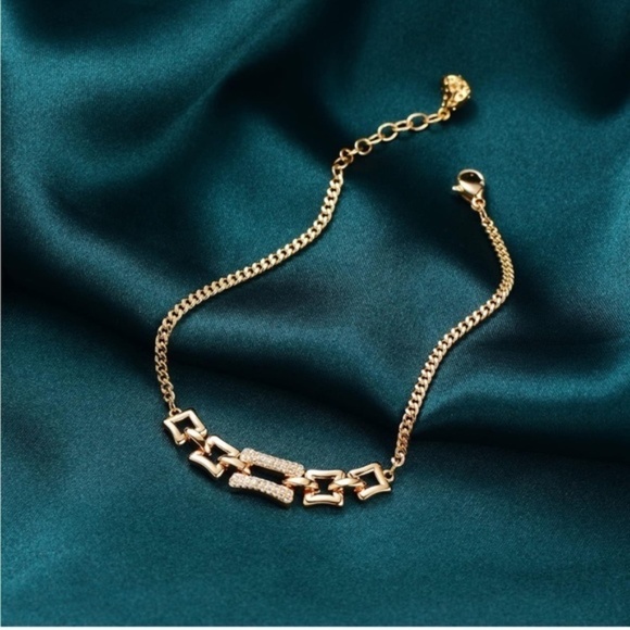 Gold 14k Gold Plated Chain Linked Bracelet - Picture 1 of 3